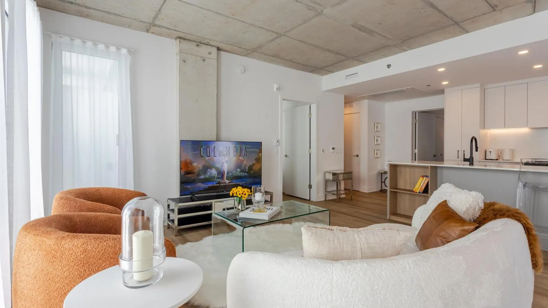 Stunning 2 Bedroom Condo In Mtl Old Port مونتريال شقة