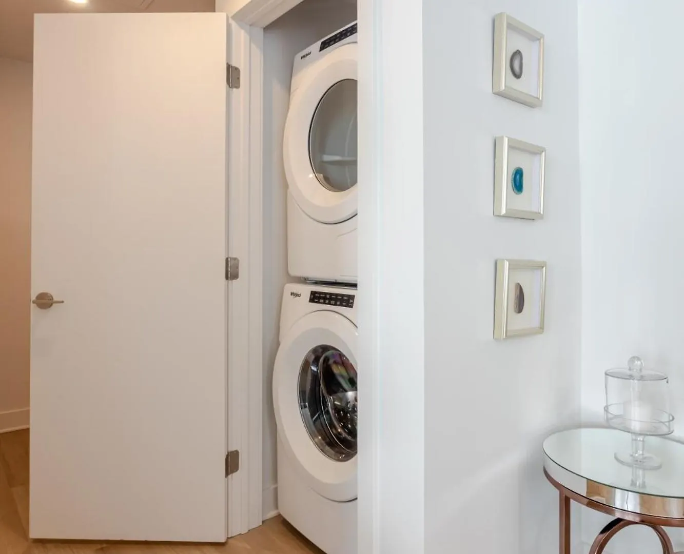 Stunning 2 Bedroom Condo In Mtl Old Port مونتريال