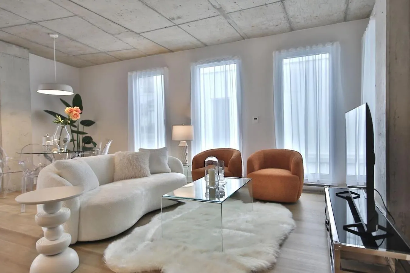 Stunning 2 Bedroom Condo In Mtl Old Port Montréal