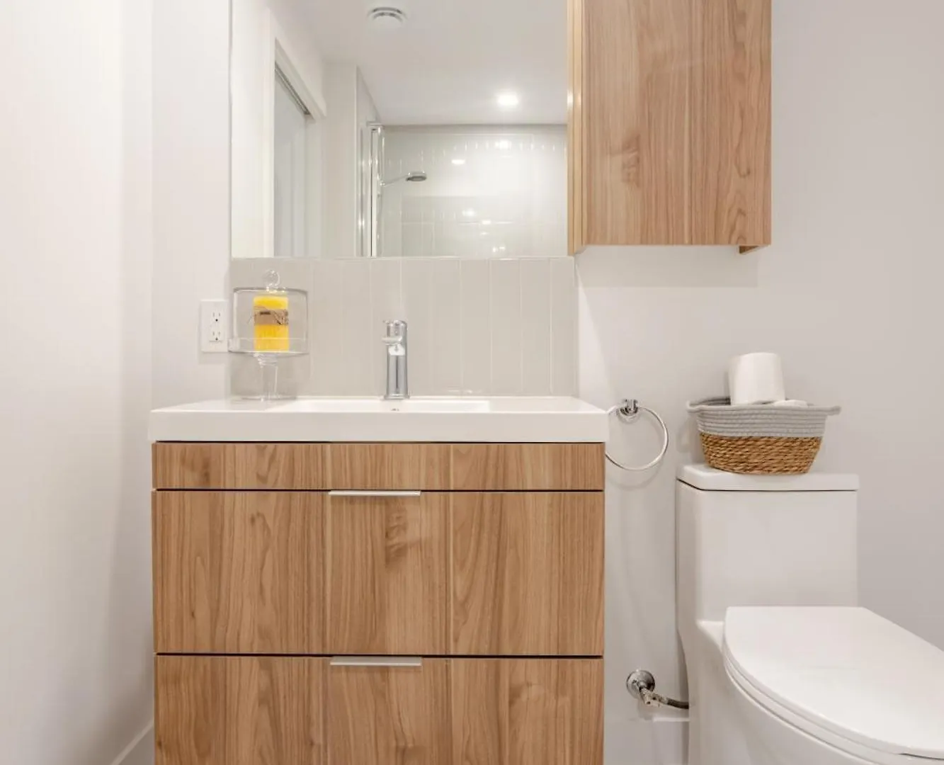 Stunning 2 Bedroom Condo In Mtl Old Port Montréal Kanada