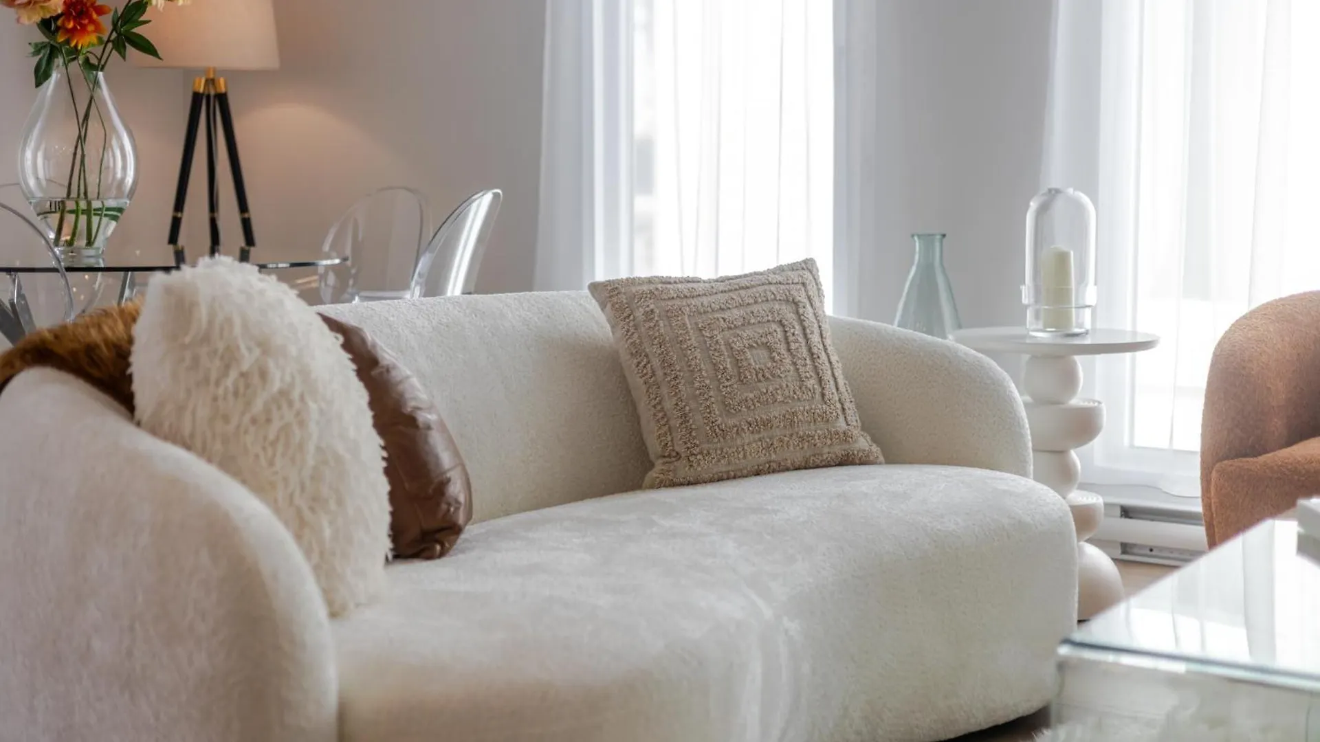 Stunning 2 Bedroom Condo In Mtl Old Port Montreal